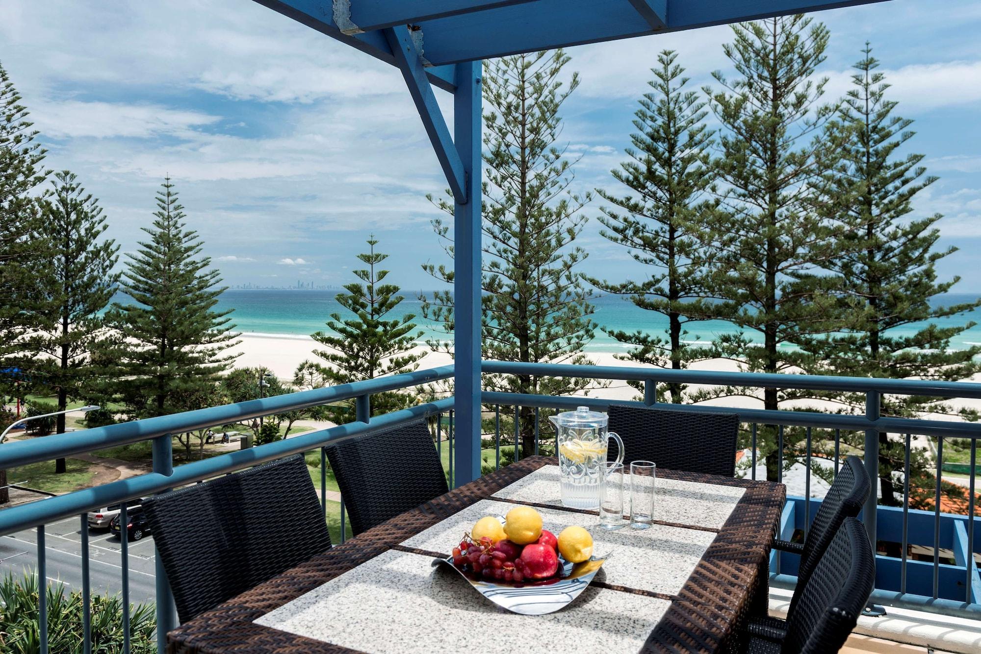Oaks Gold Coast Calypso Plaza Suites Bagian luar foto