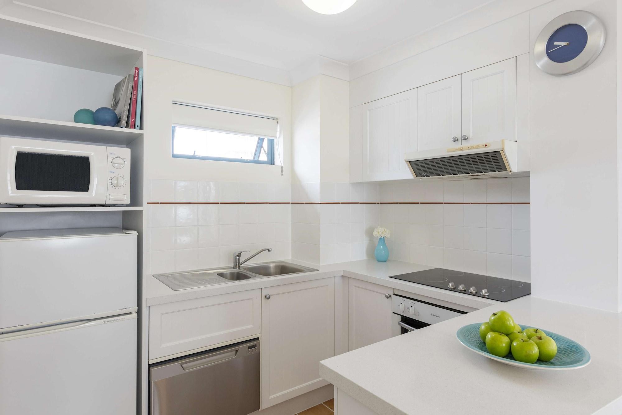 Oaks Gold Coast Calypso Plaza Suites Bagian luar foto