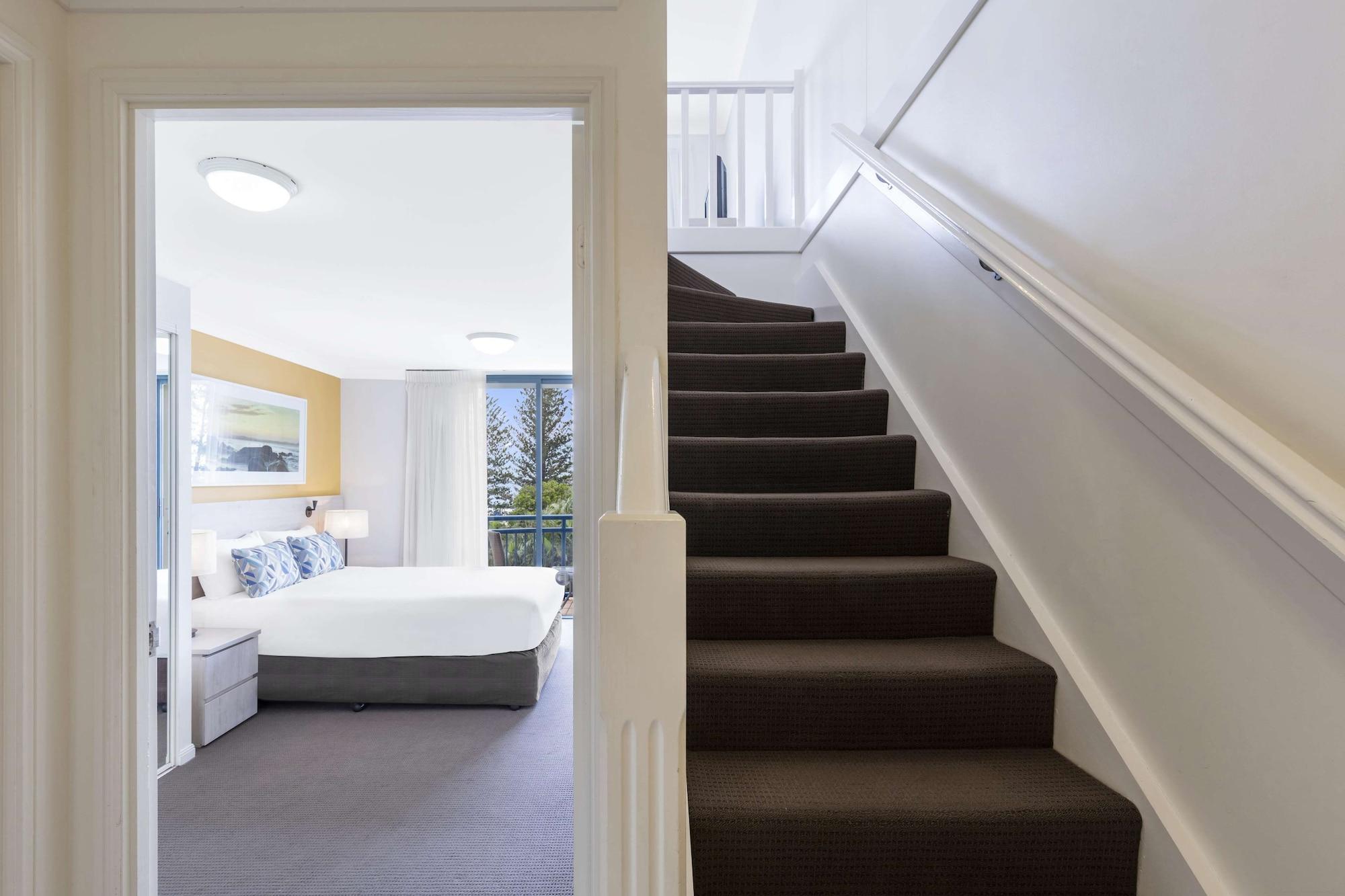Oaks Gold Coast Calypso Plaza Suites Bagian luar foto