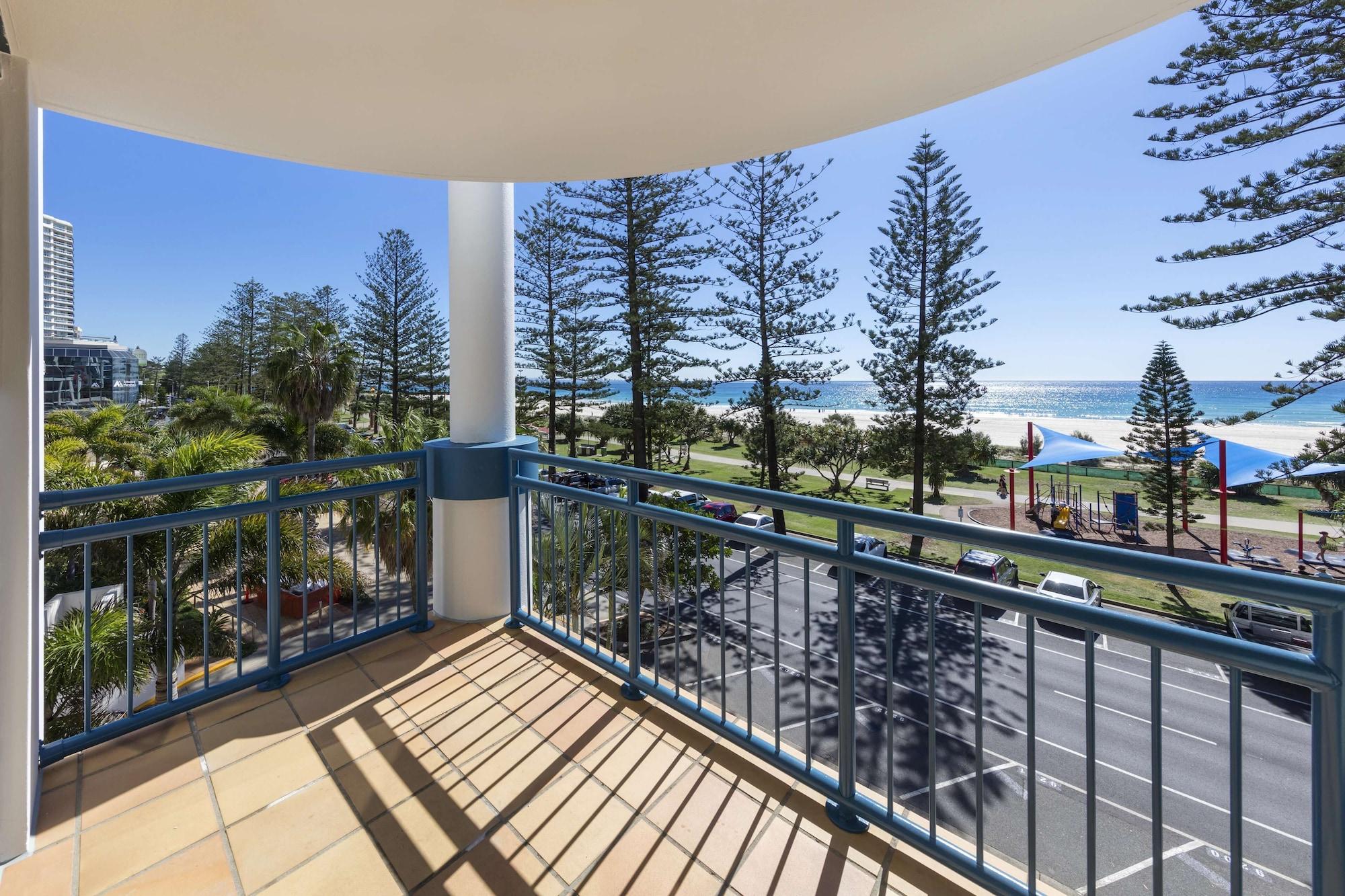 Oaks Gold Coast Calypso Plaza Suites Bagian luar foto