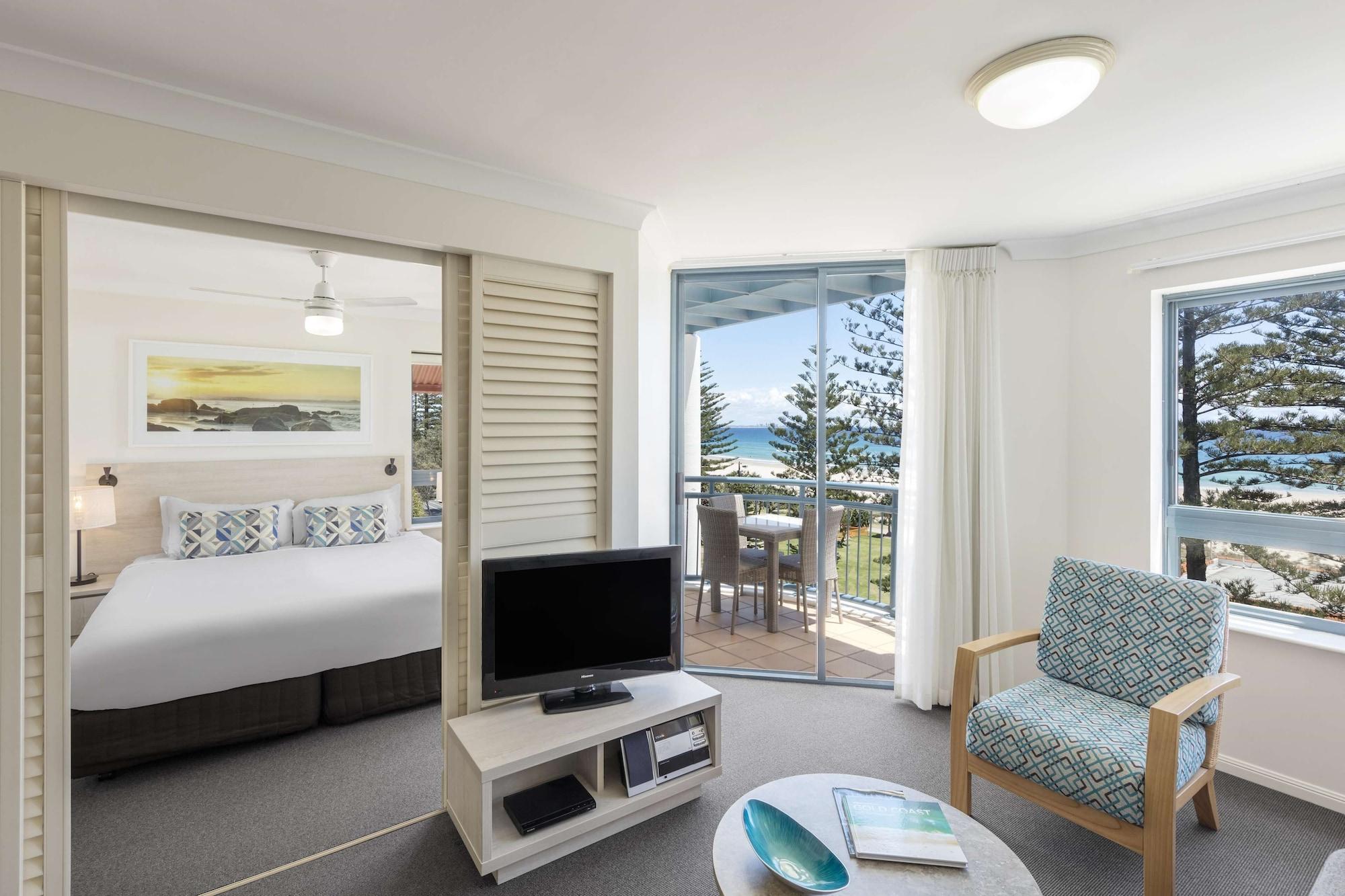 Oaks Gold Coast Calypso Plaza Suites Bagian luar foto