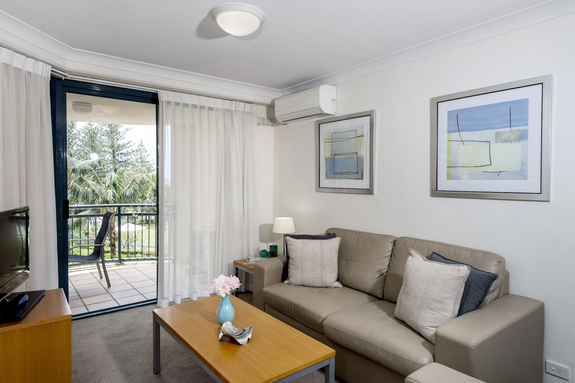 Oaks Gold Coast Calypso Plaza Suites Bagian luar foto
