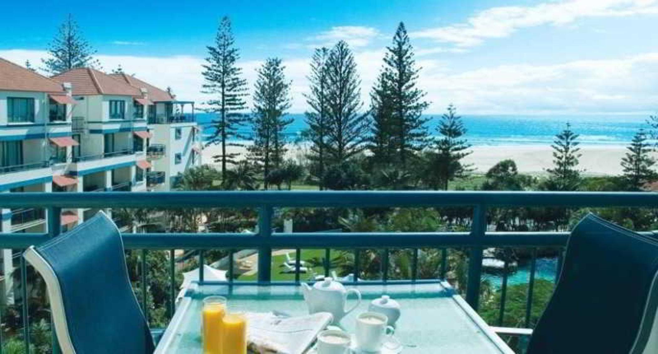Oaks Gold Coast Calypso Plaza Suites Bagian luar foto