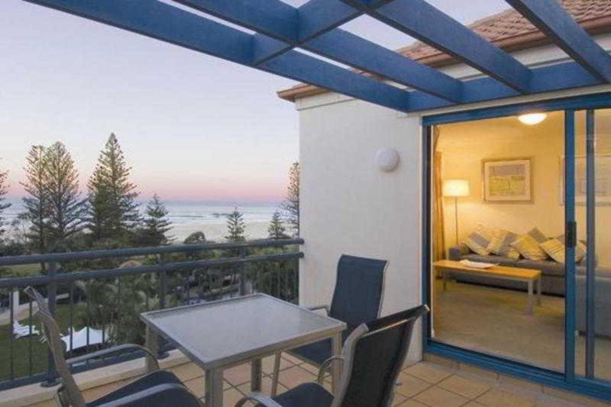 Oaks Gold Coast Calypso Plaza Suites Bagian luar foto