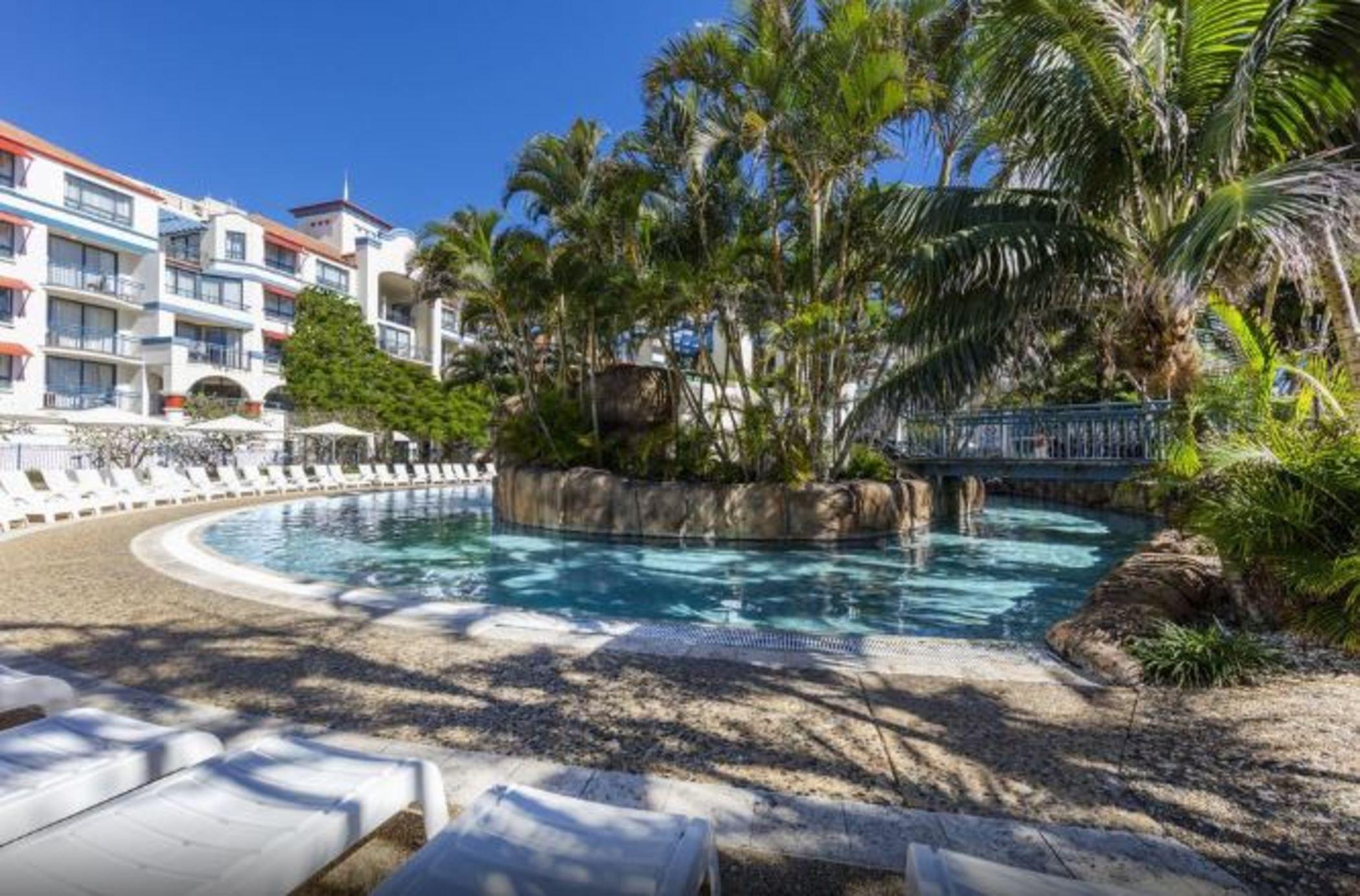 Oaks Gold Coast Calypso Plaza Suites Bagian luar foto
