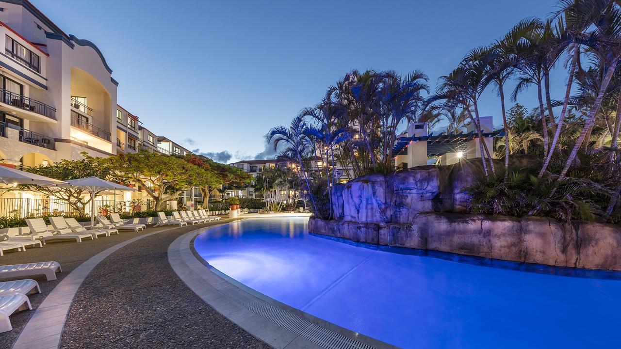 Oaks Gold Coast Calypso Plaza Suites Bagian luar foto